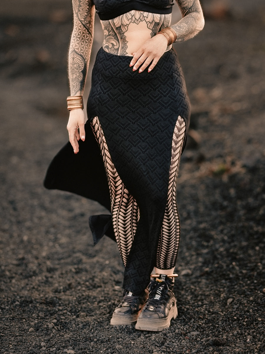 ELIXIR ✦ LONGMA ✦ BLACK