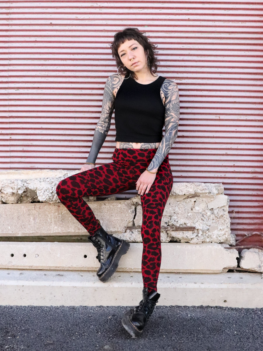 HATHA ✦ LEO ✦ RED