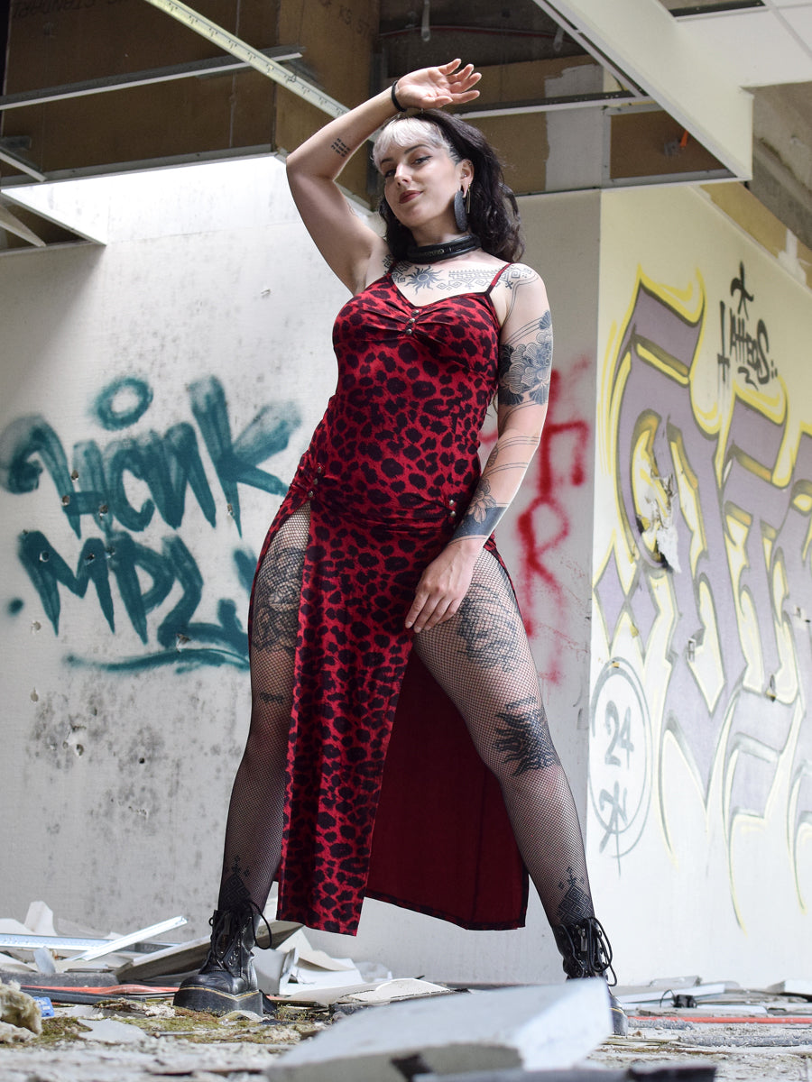 LILITH ✦ LEO ✦ RED