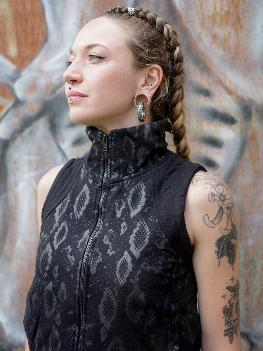 ELEMENT ✦ SNAKE ✦ BLACK