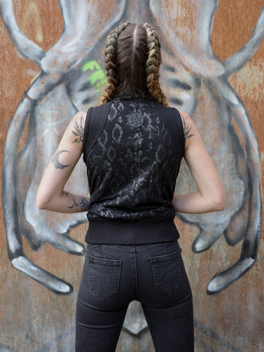 ELEMENT ✦ SNAKE ✦ BLACK