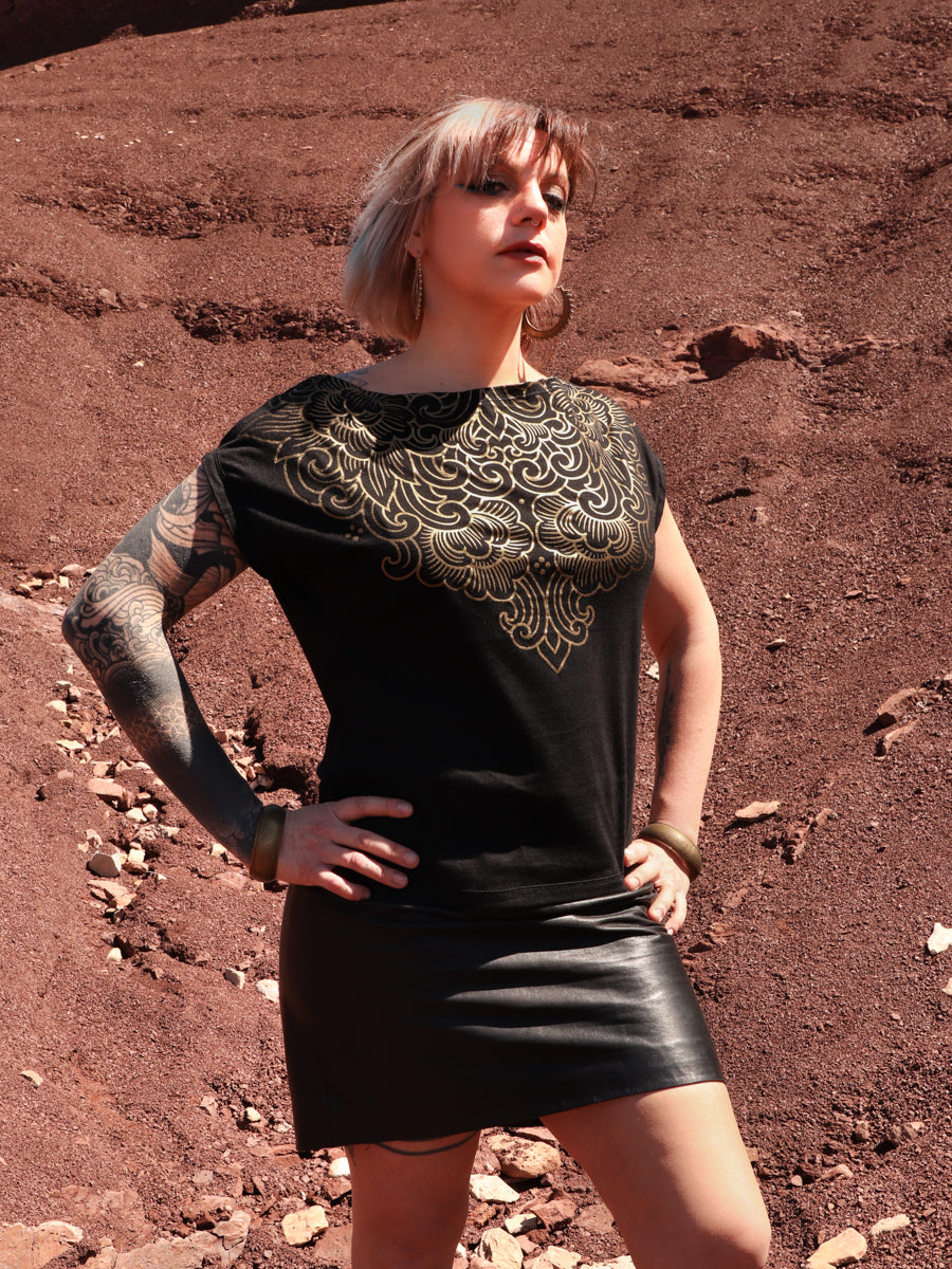 NOMAD ✦ BOTAN ✦ BLACK &amp; GOLD