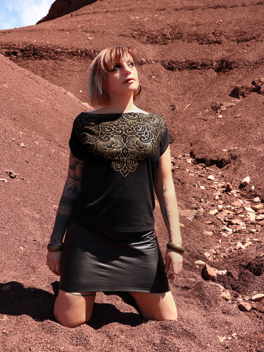 NOMAD ✦ BOTAN ✦ BLACK &amp; GOLD