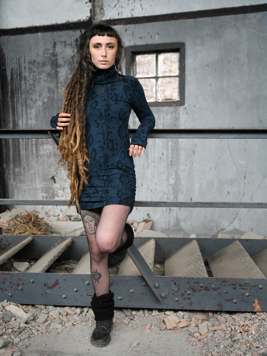 SUTRA ✦ SNAKE ✦ PETROL