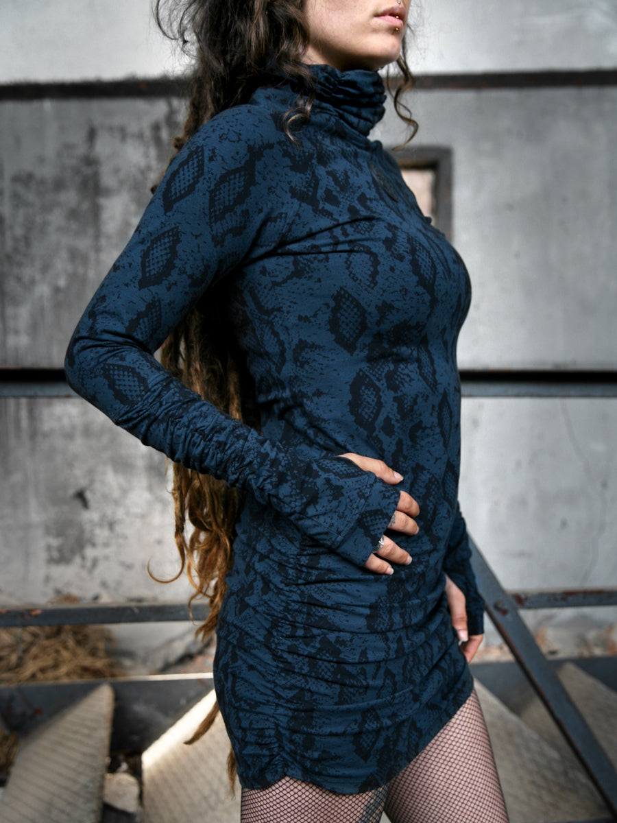 SUTRA ✦ SNAKE ✦ PETROL