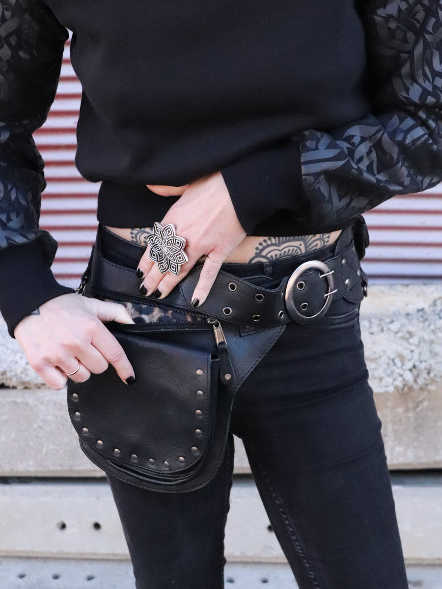 ISHTAR 2.0 ✦ BLACK ✦ SILVER