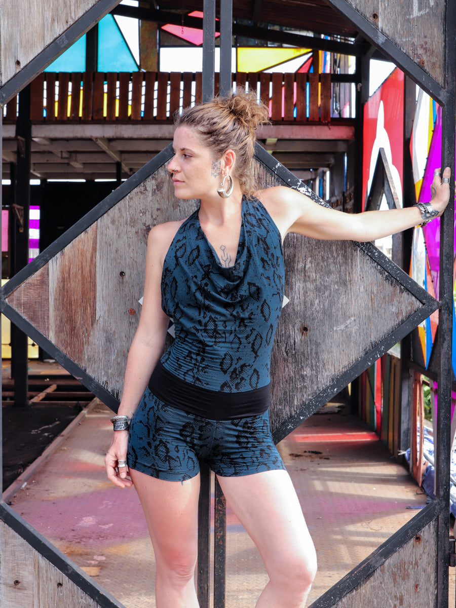 BOMBA ✦ SNAKE ✦ BLUE