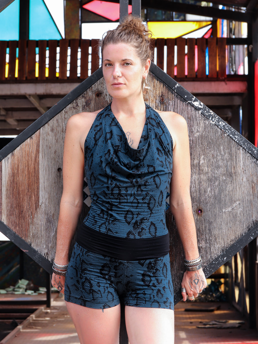 BOMBA ✦ SNAKE ✦ BLUE