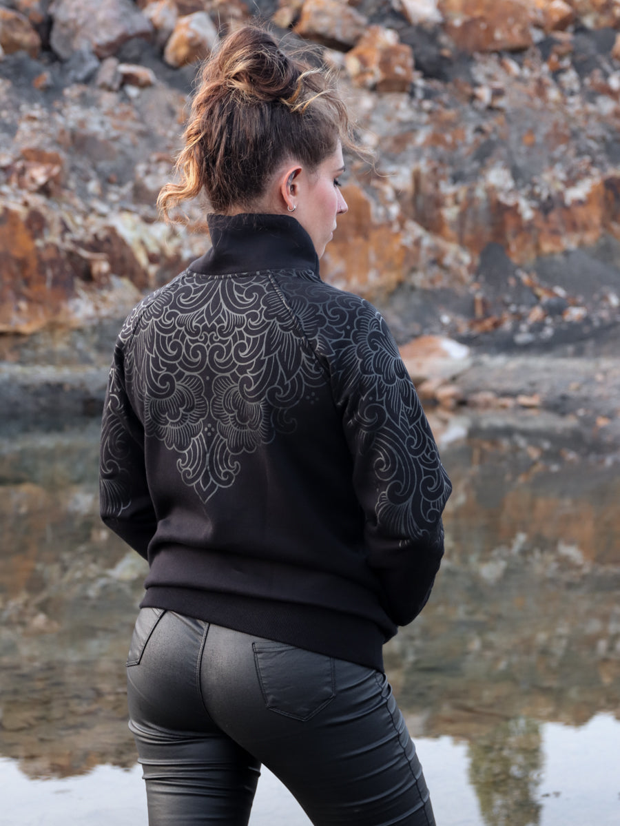 ABSOLUT ✦ BOTAN ✦ BLACK