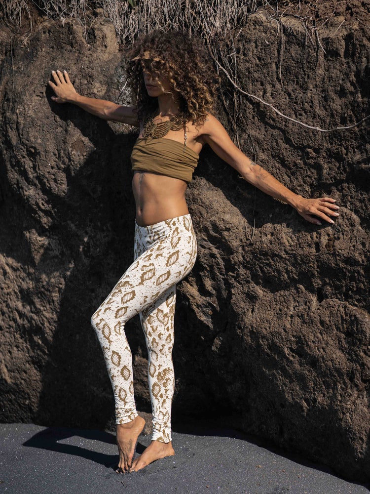 HATHA ✦ SNAKE ✦ GINGER