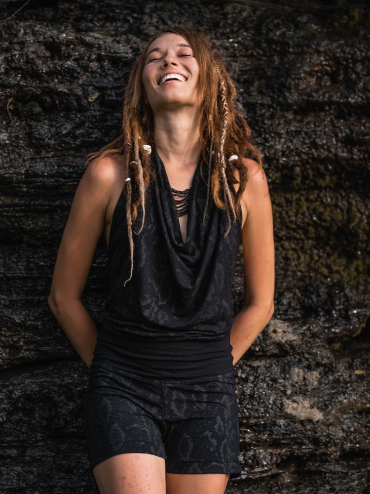 BOMBA ✦ SNAKE ✦ BLACK