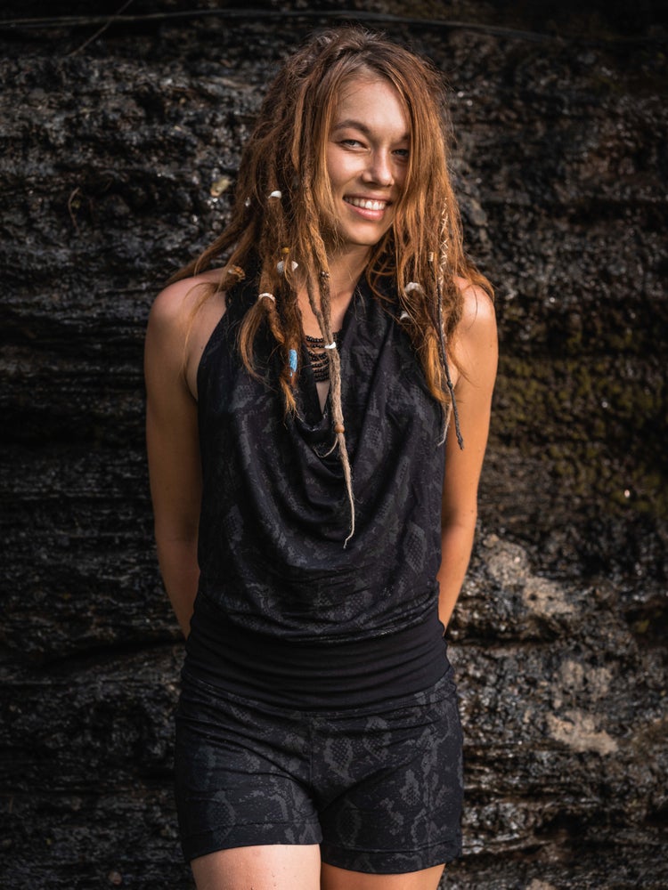 BOMBA ✦ SNAKE ✦ BLACK