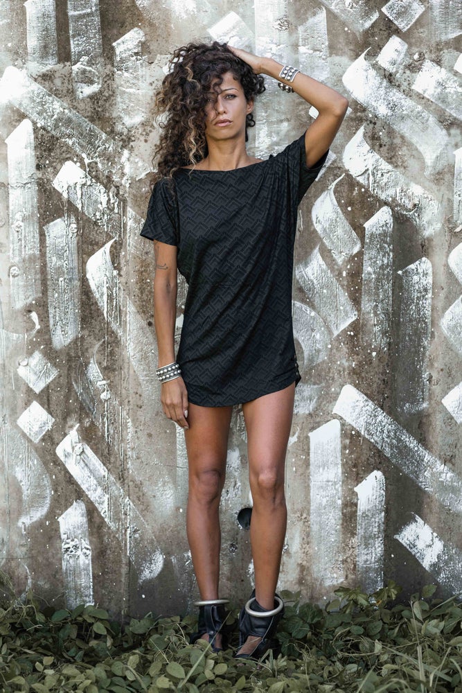 VOODOO ✦ LONGMA ✦ BLACK